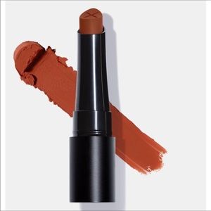 Smashbox matte lipstick in OUT LOUD